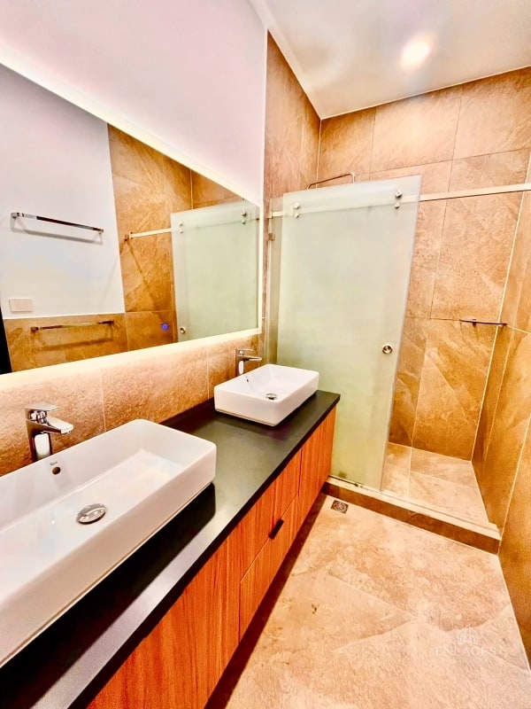 Zona 16 • Apartamento en Renta • Nogales de Cayalá 1 - 3