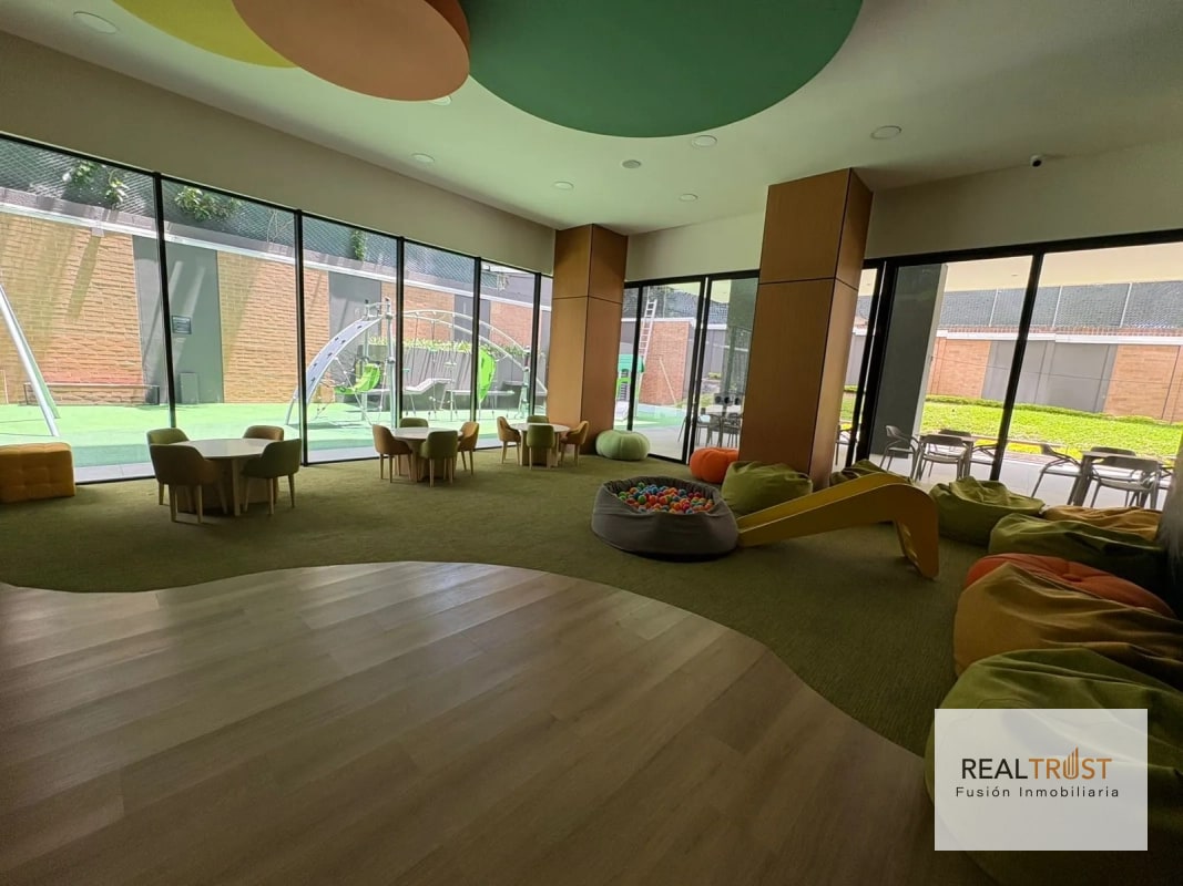 Apartamento en renta Parque 14 zona 14 - 13