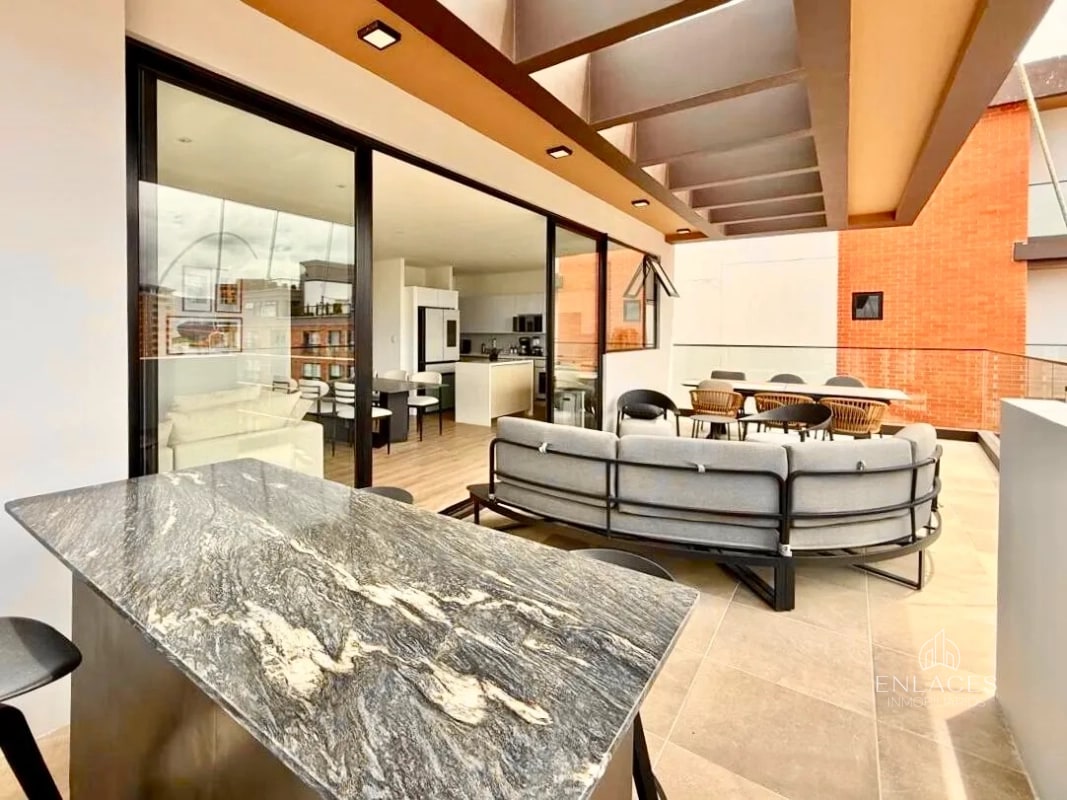 Zona 13 • Apartamento Amueblado en Venta • Edificio Artis - 13