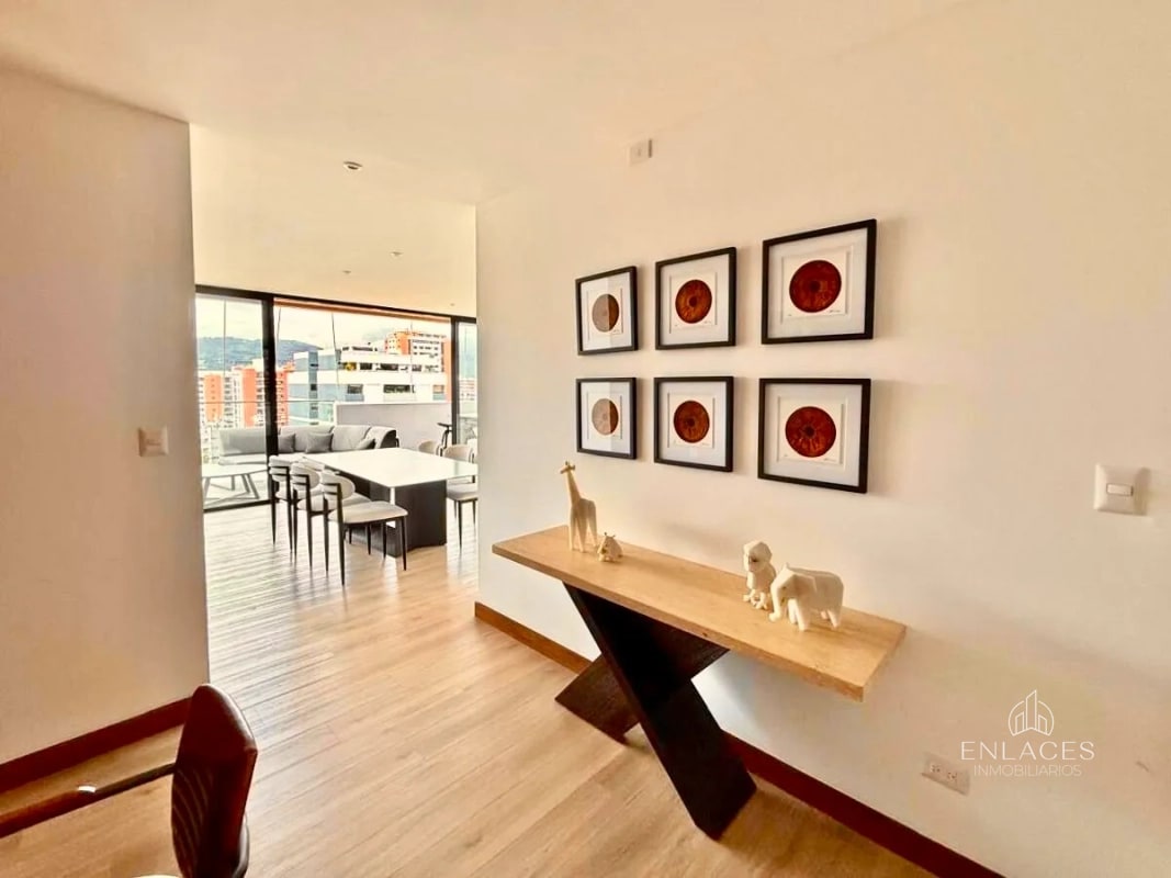 Zona 13 • Apartamento Amueblado en Venta • Edificio Artis - 12