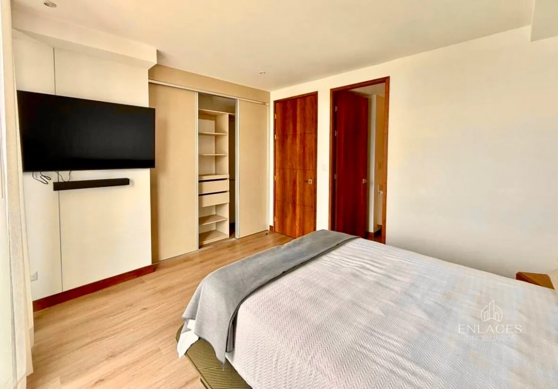 Zona 13 • Apartamento Amueblado en Venta • Edificio Artis - 11