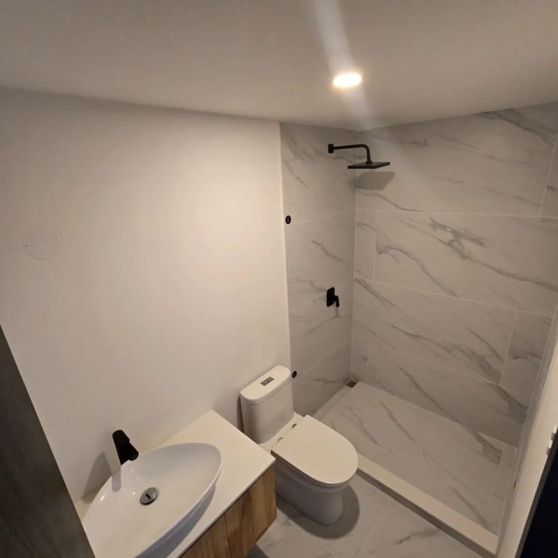 APARTAMENTO EN RENTA ZONA 5 EDIFICIO CÉNTRICO — Apartamento en Alquiler en Zona 5, Guatemala, Ciudad — foto 5 de 11
