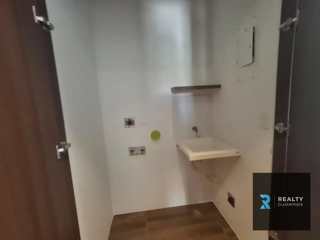 VENDO Apartamento Atarah, Zona 10 — Apartamento en Venta en Atarah, Zona 10, Guatemala, Ciudad — foto 3 de 9