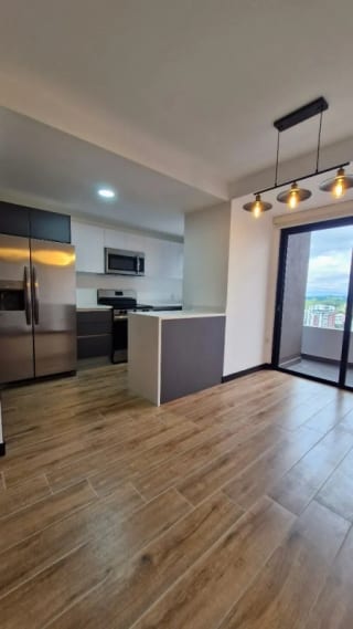 Alquiler de Apartamentos en Segheria Zona 14. — Apartamento en Alquiler en Zona 14, Guatemala, Ciudad — miniatura 1 de 8