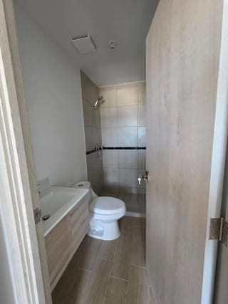 Apartamento en renta para estrenar!! Andares 12 — Apartamento en Alquiler en Andares Doce, Zona 12, Guatemala, Ciudad — miniatura 6 de 15