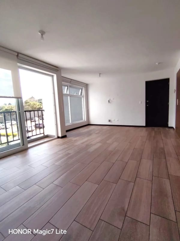 Hermoso apartamento en Sakai, Mixco, Gt. — Apartamento en Venta en Sakai, Zona 1 Mixco, Guatemala, Ciudad — foto 13 de 17