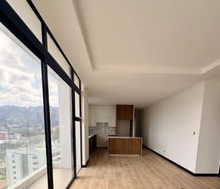 Apartamentos en renta en Arlés, Zona 15, VH 2 - 3 dormitorios y cuarto de servicio — Apartamento en Alquiler en Arles, Zona 15, Guatemala, Ciudad — miniatura 2 de 17