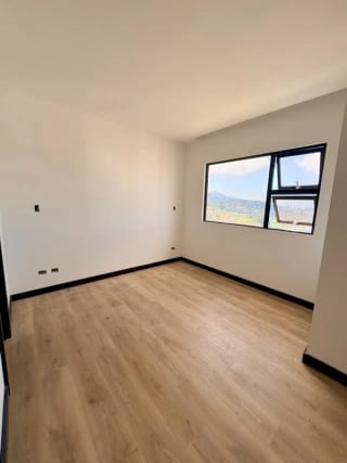 Apartamentos en renta en Arlés, Zona 15, VH 2 - 3 dormitorios y cuarto de servicio — Apartamento en Alquiler en Arles, Zona 15, Guatemala, Ciudad — miniatura 5 de 17