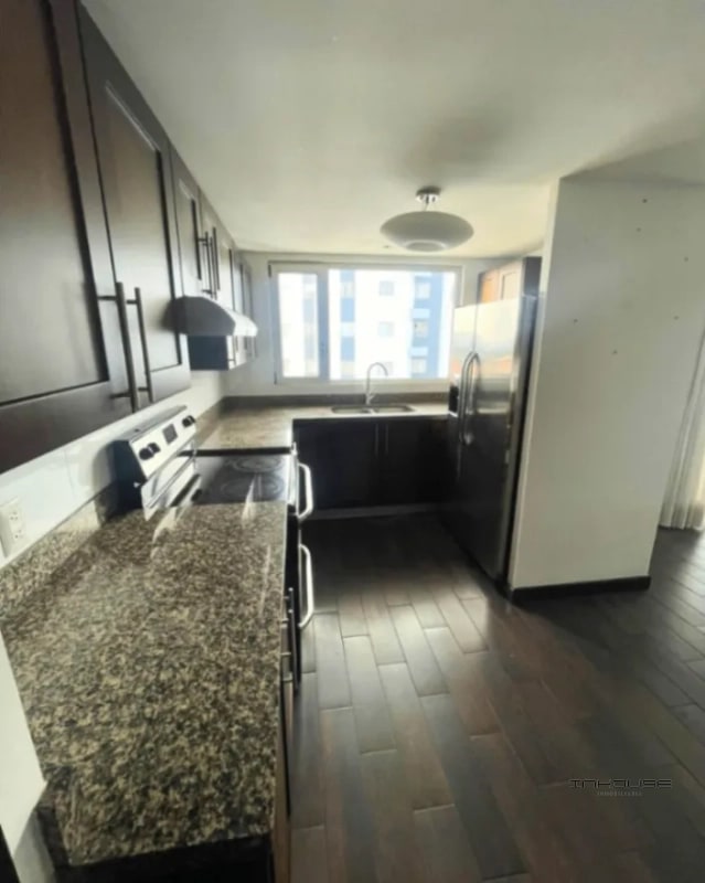 APARTAMENTO EN RENTA ZONA 14 - 1