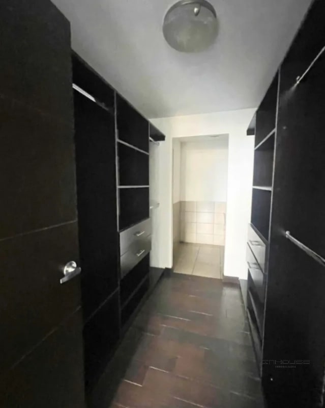 APARTAMENTO EN RENTA ZONA 14 - 4