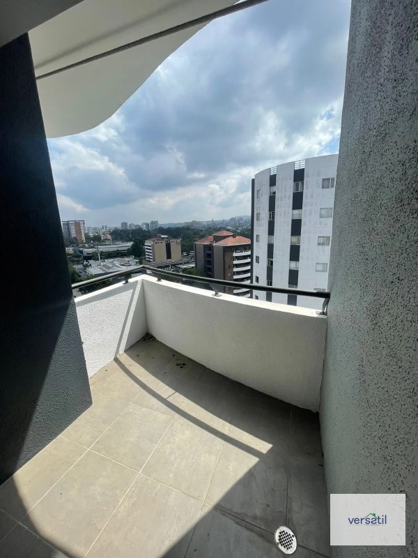 Apartamento en alquiler zona 14 de 3 habitaciones - 2
