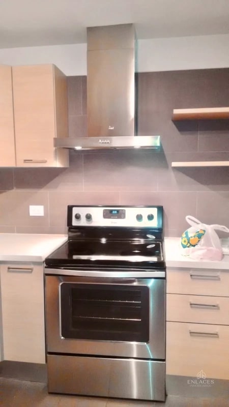 Zona 10 • Apartamento en Renta • Edificio Veinti4 - 10