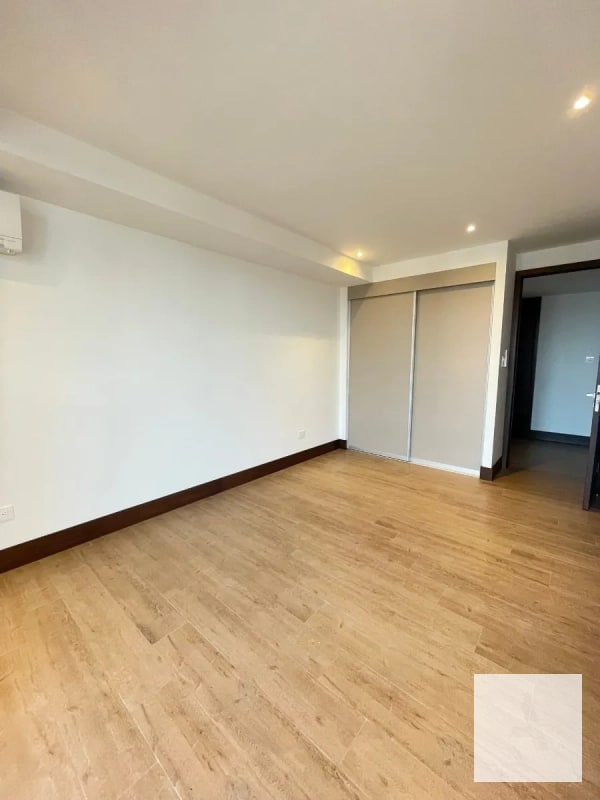 Apartamento para estrenar en nivel alto dentro de Gaura - zona 15 - 9