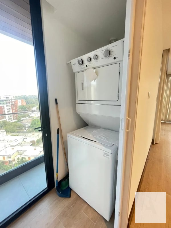 Apartamento para estrenar en nivel alto dentro de Gaura - zona 15 - 2