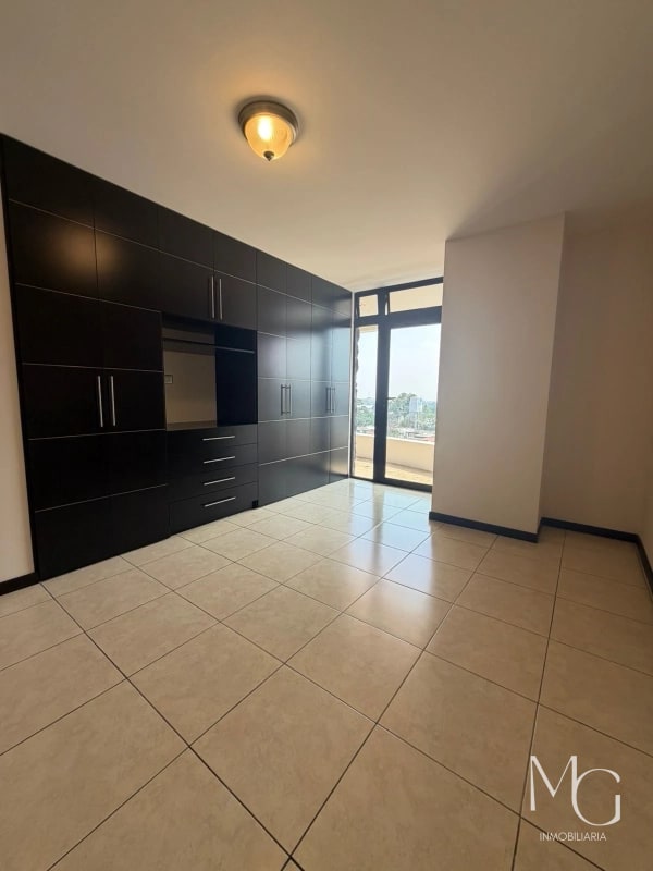 Apartamento en alquiler zona 11 en edificio MIRAGE - 7