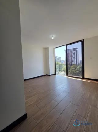 Apartamento en Venta – Torre Praga, Zona 15 — Apartamento en Venta en Zona 15, Guatemala, Ciudad — miniatura 15 de 17