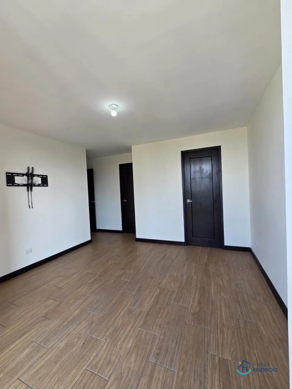 Apartamento en Venta – Torre Praga, Zona 15 - 14