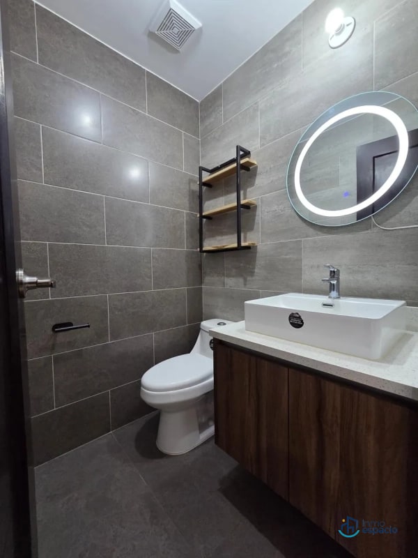 Apartamento en Venta – Torre Praga, Zona 15 - 7