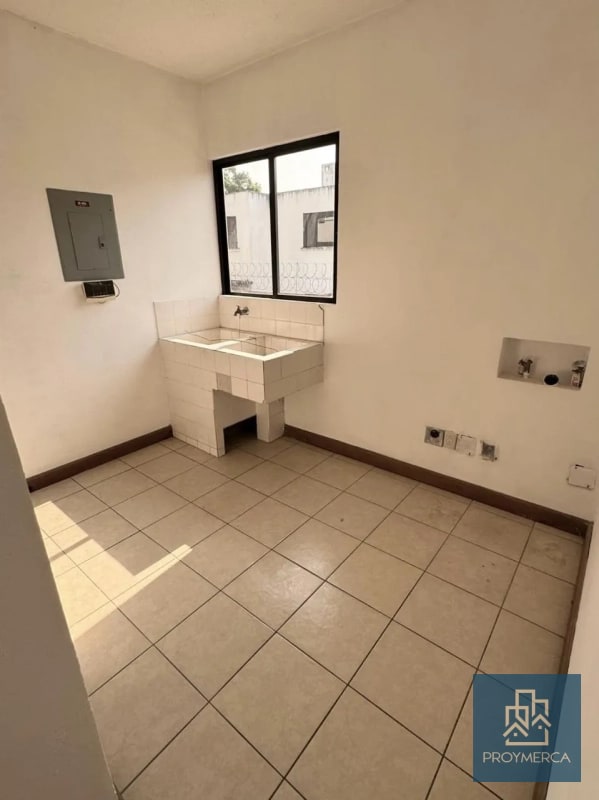 Casa en alquiler, Condominio San Mateo, boulevard Acatán Zona 16 - 3