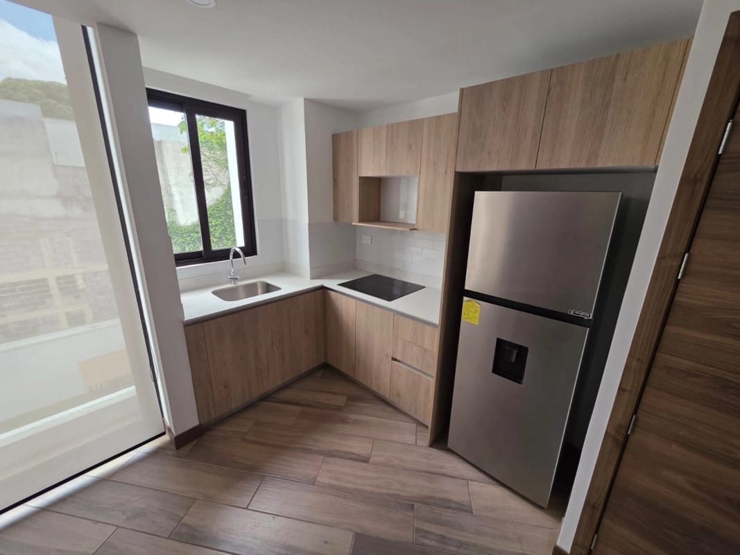 APARTAMENTO NUEVO EN RENTA ZONA 15 VH 1, 50 MTS2 - 1 DORMITORIO ~ 1 BAÑO ~ 1 PARQUEO, IDEAL UNIVERSITARIO, AMUEBLADO $900 — Apartamento en Alquiler en Vista Hermosa I, Zona 15, Guatemala, Ciudad — foto 2 de 8