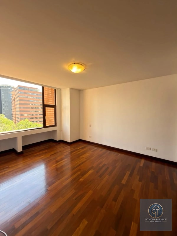 Lindo y amplio apartamento en venta en edificio zona 14 - 1