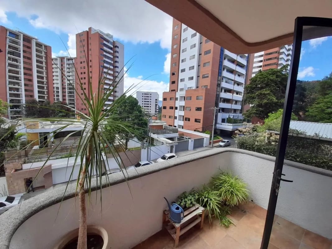 Apartamento en Venta, Edificio Bellini, zona 14 — Apartamento en Venta en Bellini, Zona 14, Guatemala, Ciudad — foto 1 de 13