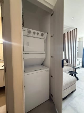 Apartamento Amueblado en Alquiler | Antares de Cayalá | Zona 16 | 1 habitación — Apartamento en Alquiler en Antares de Cayalá, Zona 16, Guatemala, Ciudad — miniatura 2 de 9