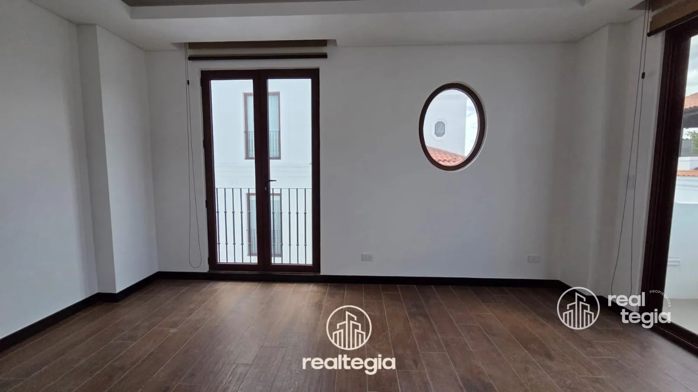 APARTAMENTO EN LIRIOS DE CAYALÁ ZONA 16 - 12