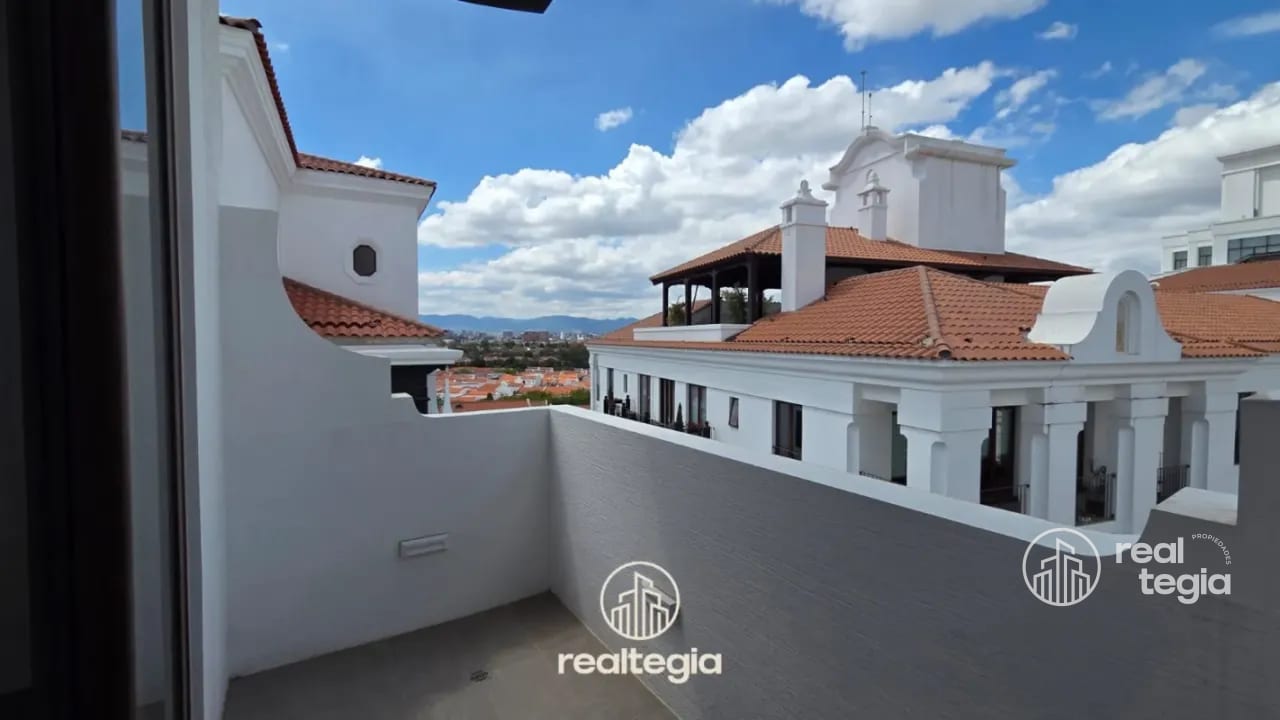 APARTAMENTO EN LIRIOS DE CAYALÁ ZONA 16 — Apartamento en Alquiler en Zona 16, Guatemala, Ciudad — foto 2 de 13