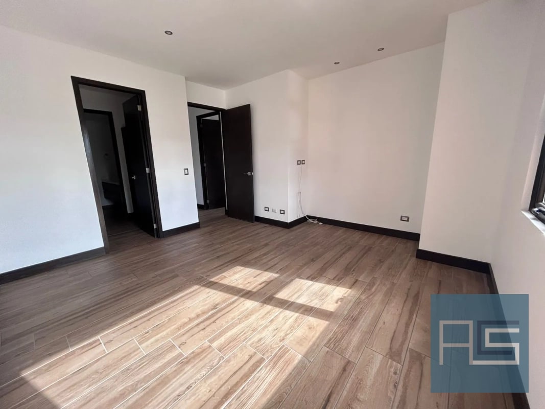 *Amplio e iluminado Apartamento de 3 hab., en Renta en zona 10* - 10
