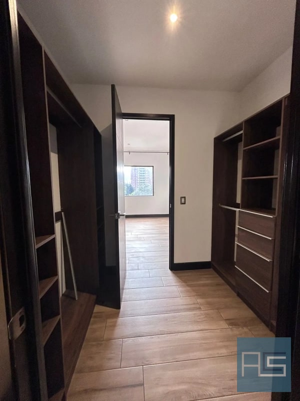 *Amplio e iluminado Apartamento de 3 hab., en Renta en zona 10* - 9