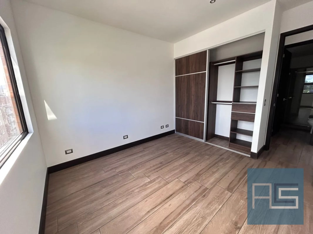 *Amplio e iluminado Apartamento de 3 hab., en Renta en zona 10* - 7