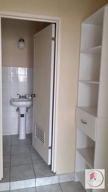 Alquiler de hermoso apartamento en Altos de San cristobal zona 8 de mixco - 5