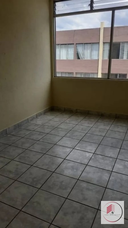 Alquiler de hermoso apartamento en Altos de San cristobal zona 8 de mixco - 4