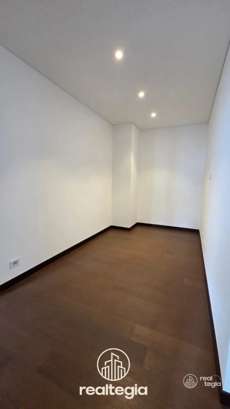 APARTAMENTO EN NOGALES DE CAYALÁ ZONA 16 - 5