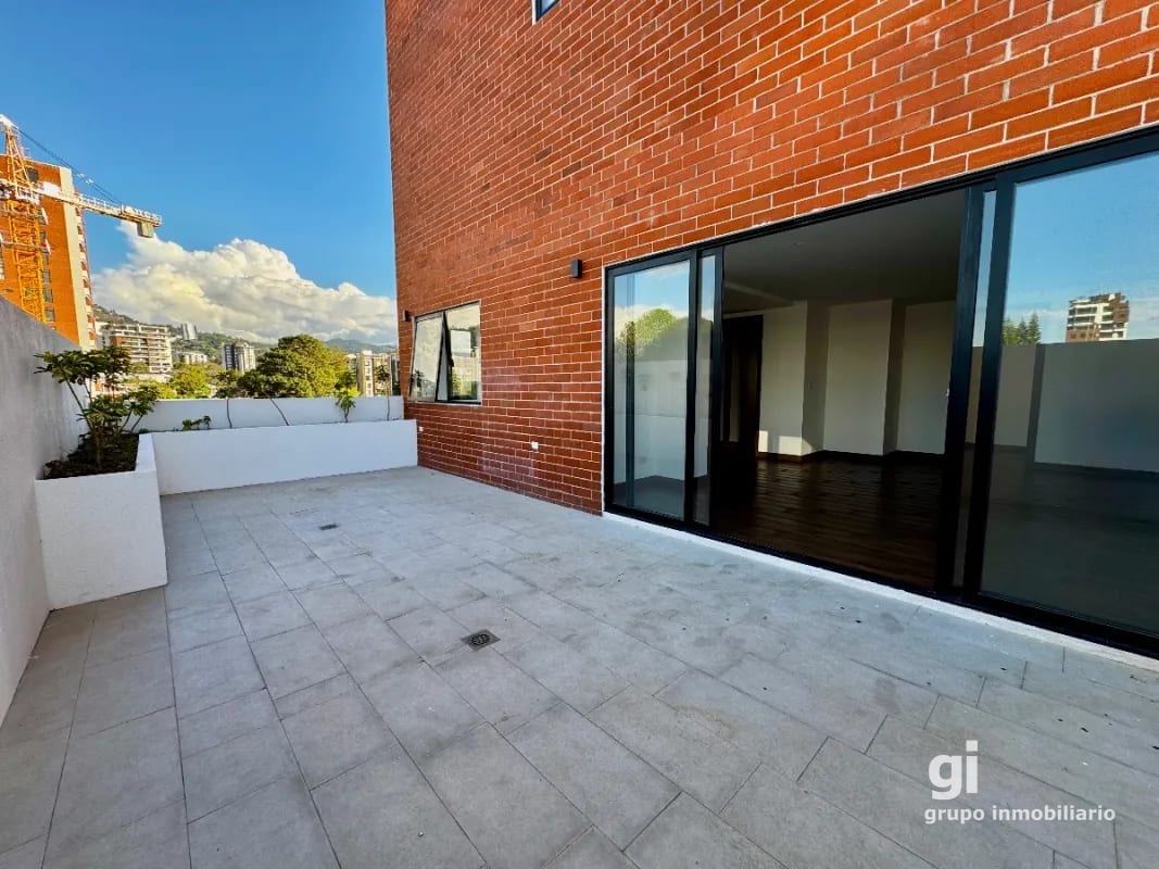 Apartamento con la comodidad de una casa en alquiler en zona 15 — Apartamento en Alquiler en Zona 15, Guatemala, Ciudad — foto 16 de 17