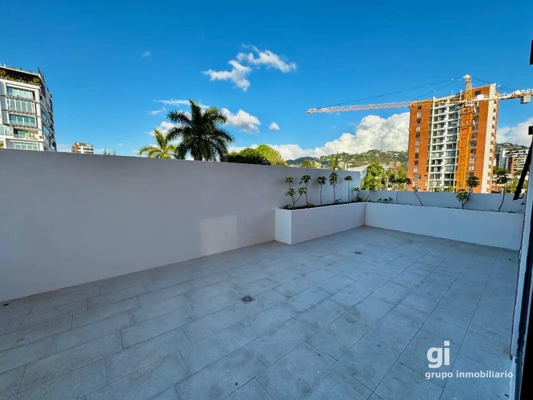 Apartamento con la comodidad de una casa en alquiler en zona 15 — Apartamento en Alquiler en Zona 15, Guatemala, Ciudad — foto 15 de 17