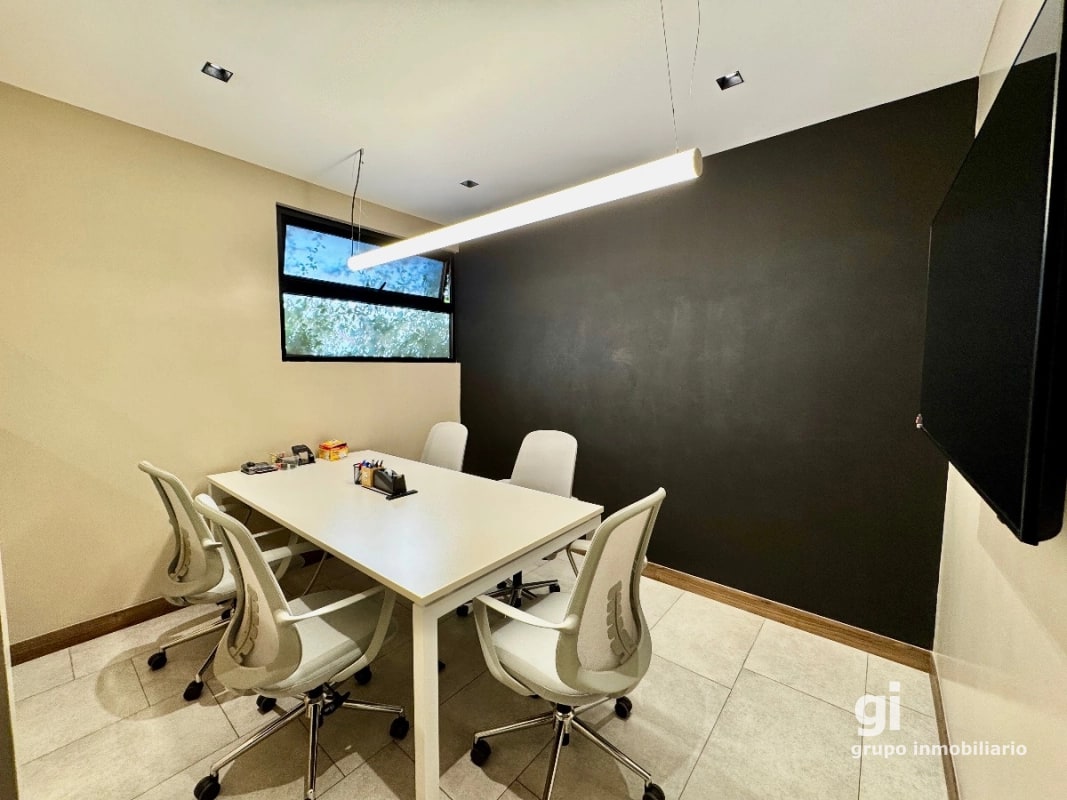 Apartamento con la comodidad de una casa en venta en zona 15 - 7