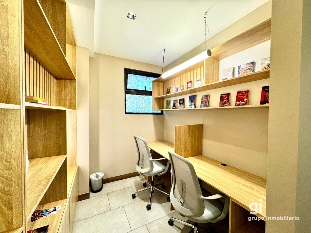 Apartamento con la comodidad de una casa en venta en zona 15 - 6