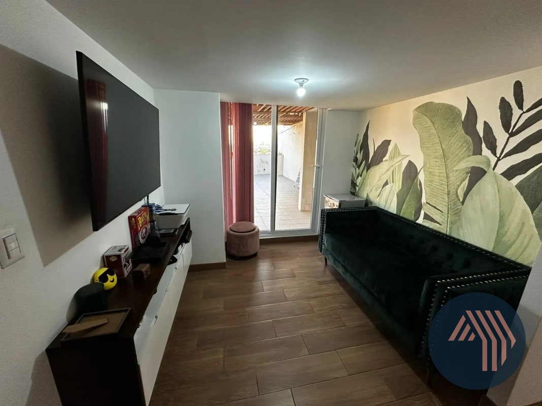 ALQUILER DE AMPLIO PENTHOUSE - ROQUE, ZONA 02 - 6