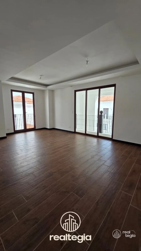 APARTAMENTO LIRIOS DE CAYALÁ ZONA 16 - 11