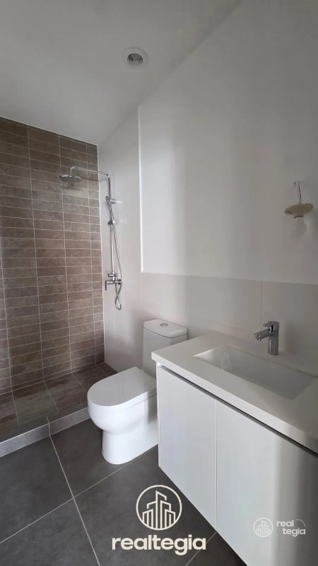 APARTAMENTO LIRIOS DE CAYALÁ ZONA 16 - 5