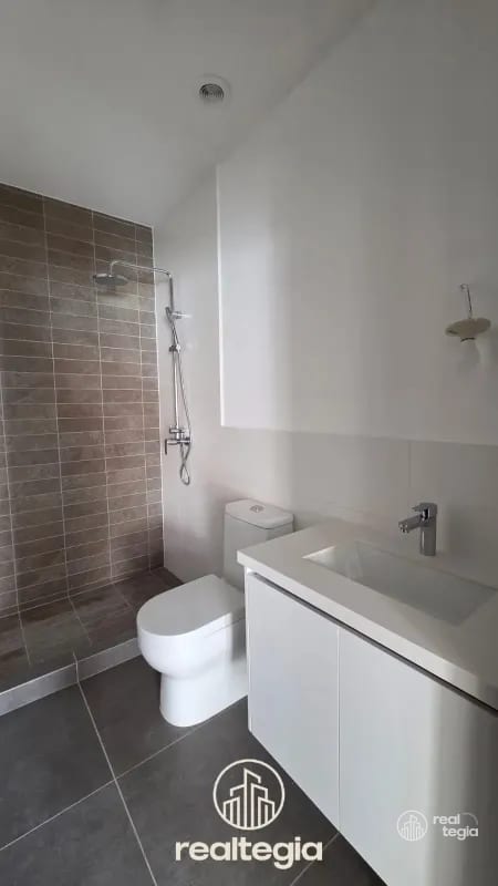 APARTAMENTO LIRIOS DE CAYALÁ ZONA 16 — Apartamento en Alquiler en Zona 16, Guatemala, Ciudad — foto 5 de 12
