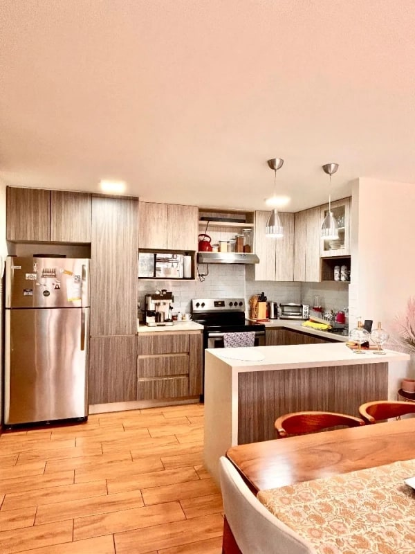 Zona 14 • Apartamento Remodelado en Renta • Edificio Santorini - 1