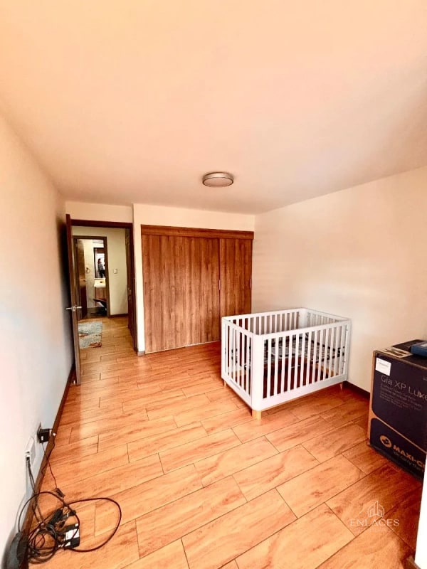 Zona 14 • Apartamento Remodelado en Renta • Edificio Santorini - 7
