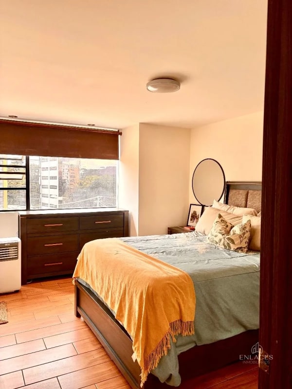 Zona 14 • Apartamento Remodelado en Renta • Edificio Santorini - 2