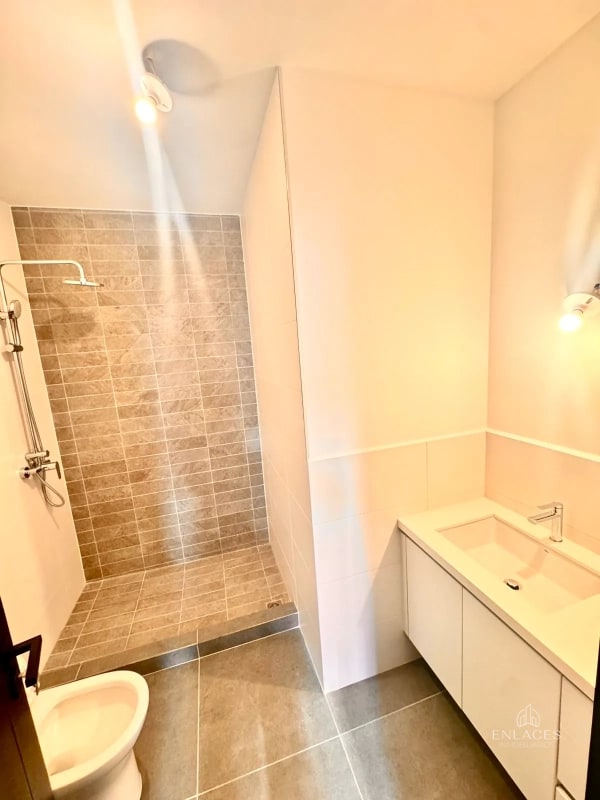 Zona 16 • Apartamento en Renta • Lirios de Cayalá - 15