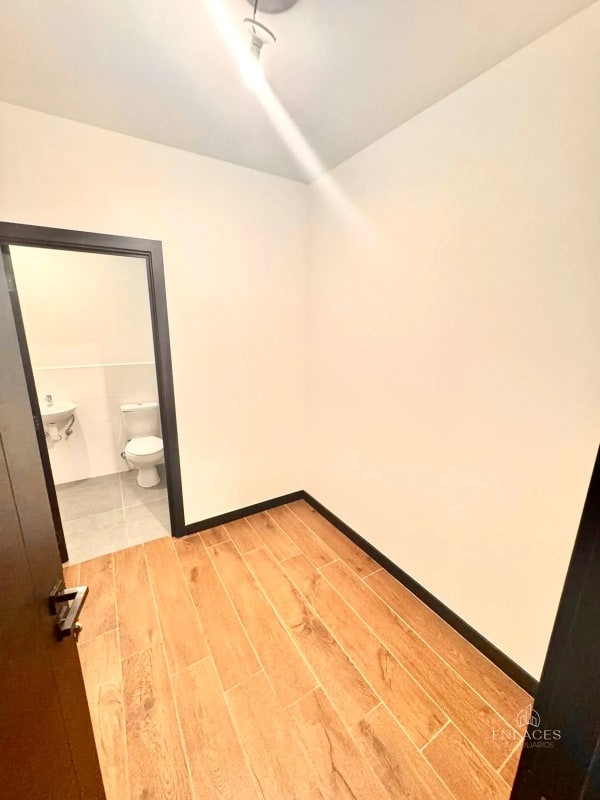Zona 16 • Apartamento en Renta • Lirios de Cayalá - 12