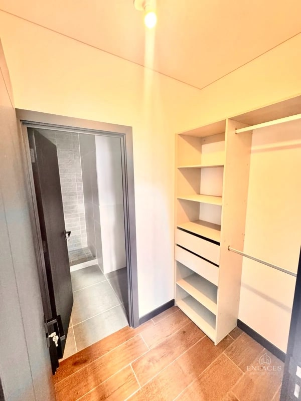 Zona 16 • Apartamento en Renta • Lirios de Cayalá - 6