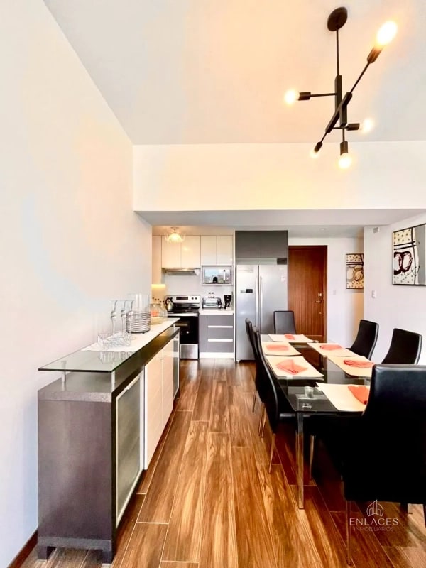 Zona 10 • Apartamento en Renta/Venta • Edificio Casa Clara • Amueblado y Equipado - 11